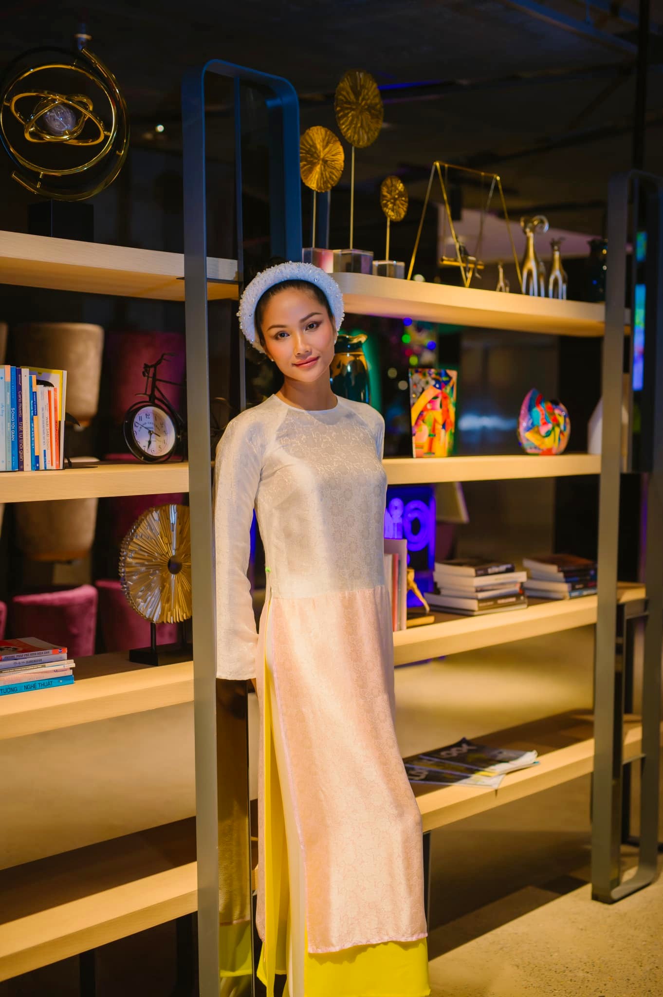 áo dài - Ảnh 1. áo dài - Ảnh 1.