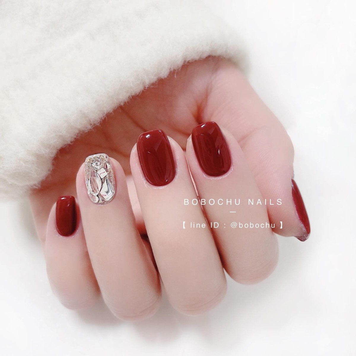 11 mẫu nail xinh xắn nhẹ nhàng, rất phù hợp để hội gái ngoan 'làm đỏm' dịp Tết - Ảnh 4. 11 mẫu nail xinh xắn nhẹ nhàng, rất phù hợp để hội gái ngoan 'làm đỏm' dịp Tết - Ảnh 4.