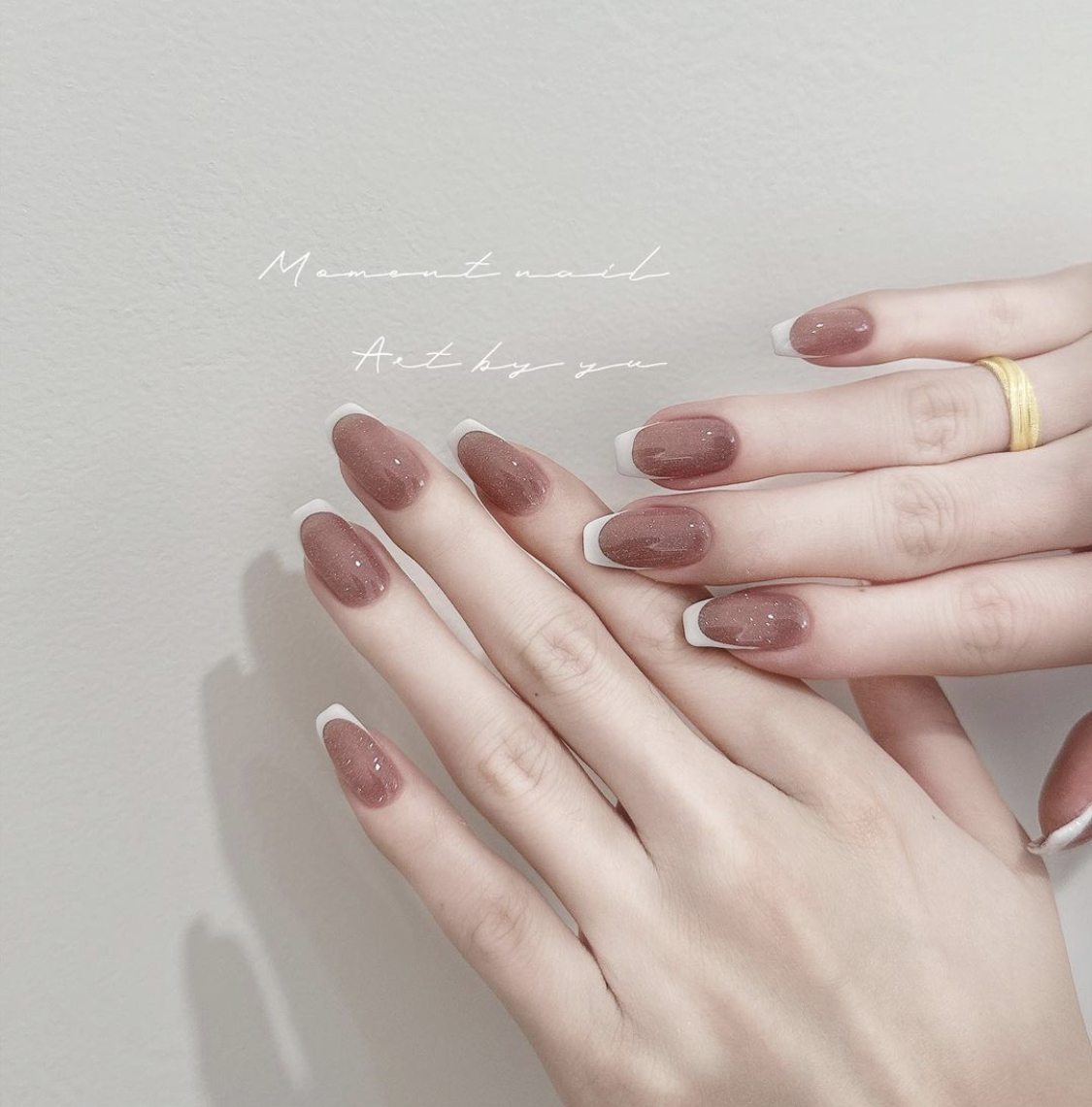 11 mẫu nail xinh xắn nhẹ nhàng, rất phù hợp để hội gái ngoan 'làm đỏm' dịp Tết - Ảnh 6. 11 mẫu nail xinh xắn nhẹ nhàng, rất phù hợp để hội gái ngoan 'làm đỏm' dịp Tết - Ảnh 6.